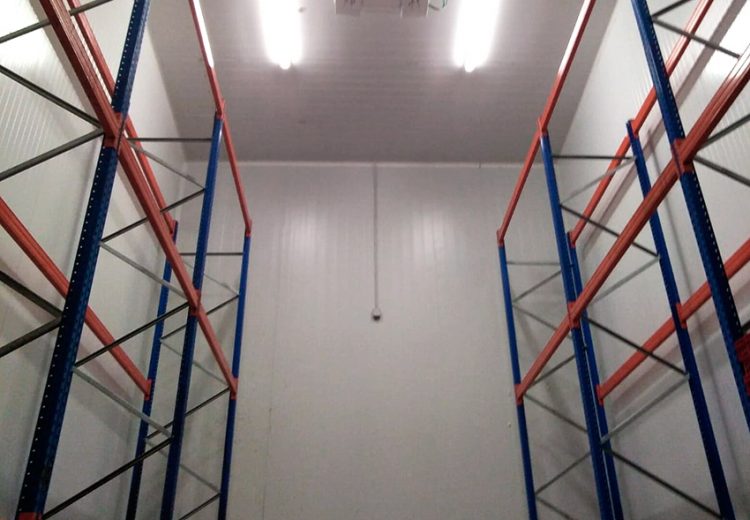 Obra industrial. Adecuación de las instalaciones de Sola Ricca Sevilla